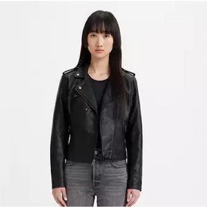 Levi’s Vegan Moto Leather Jacket 🖤